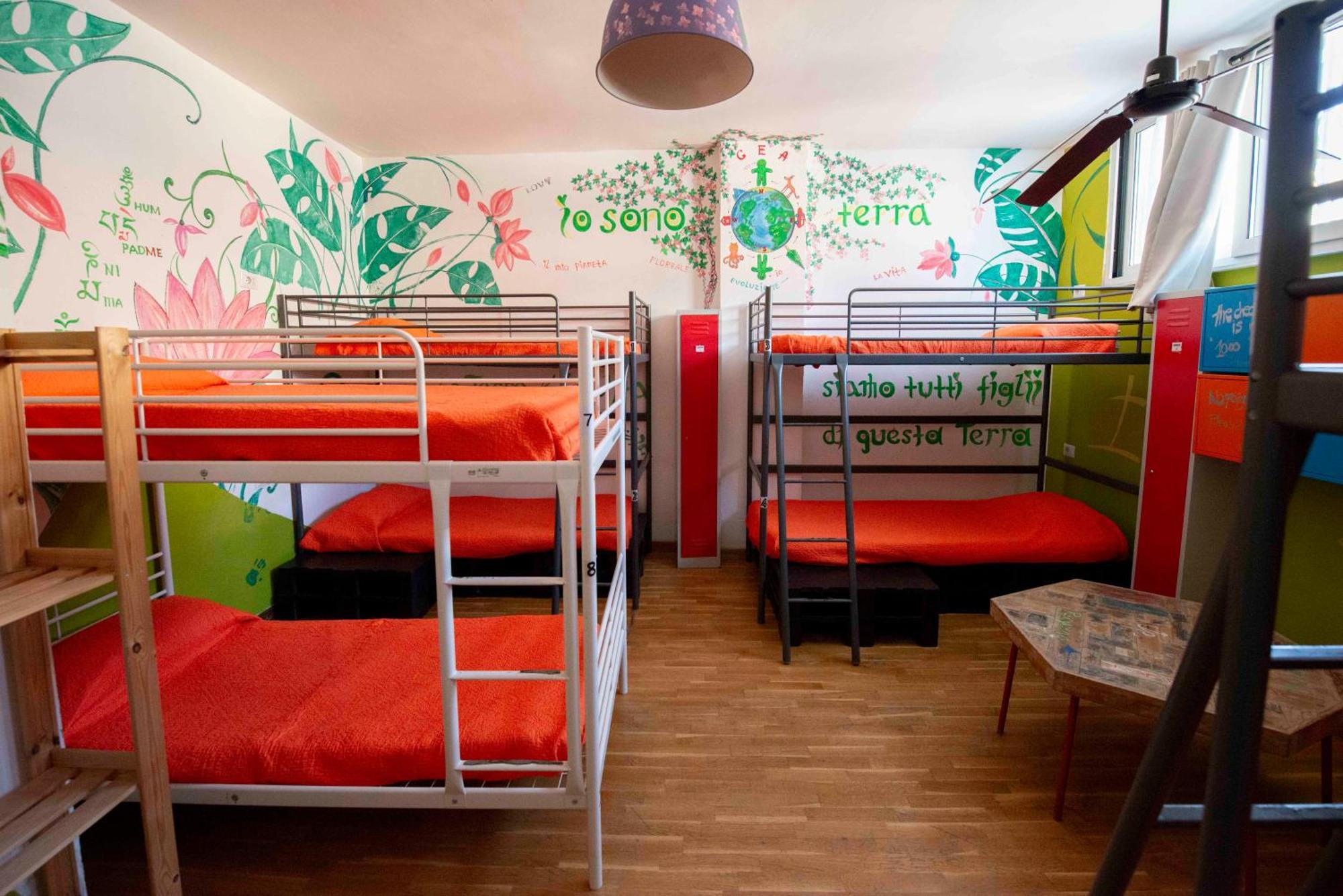 Eco Hostel Floreale Ercolano Eksteriør billede