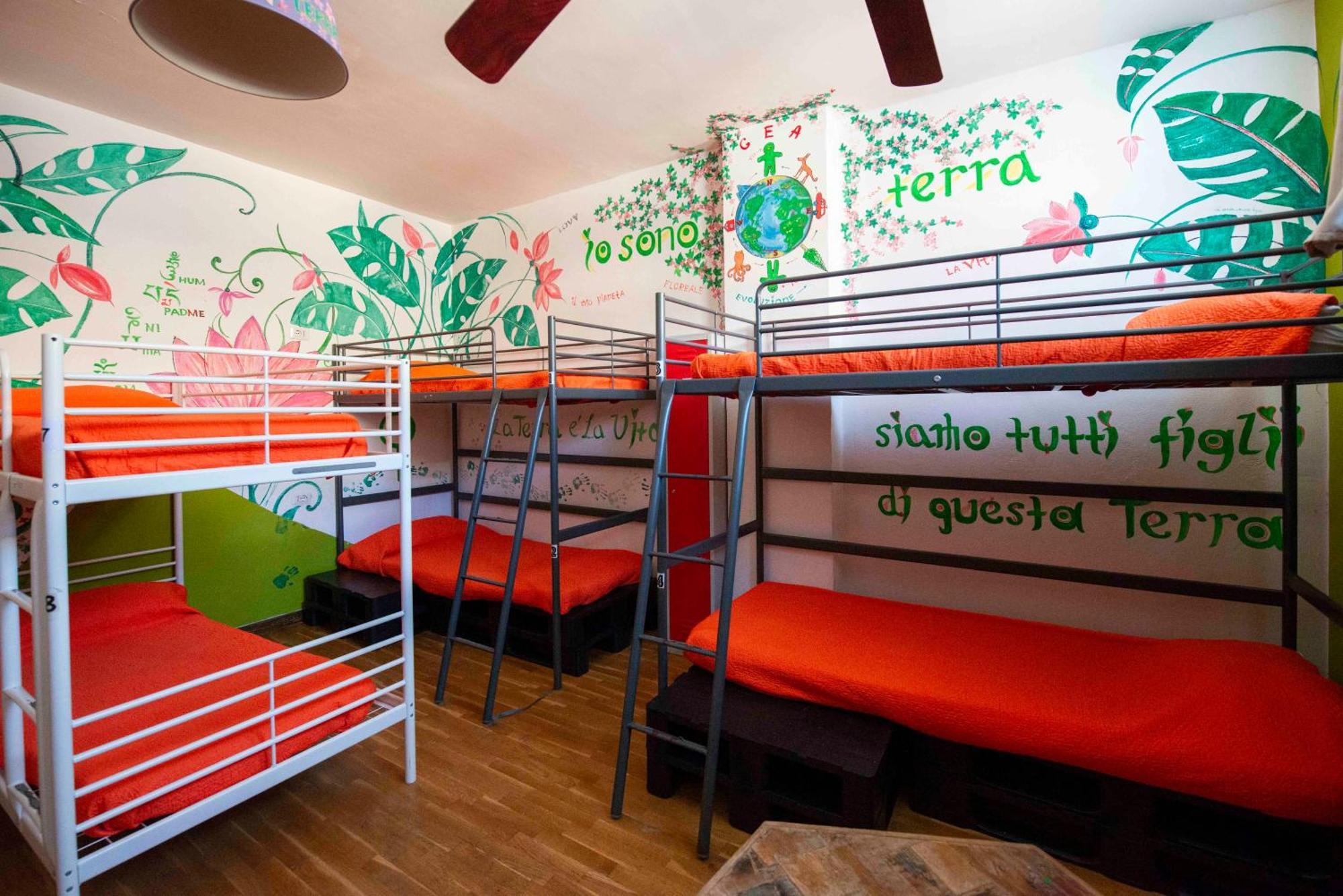 Eco Hostel Floreale Ercolano Eksteriør billede
